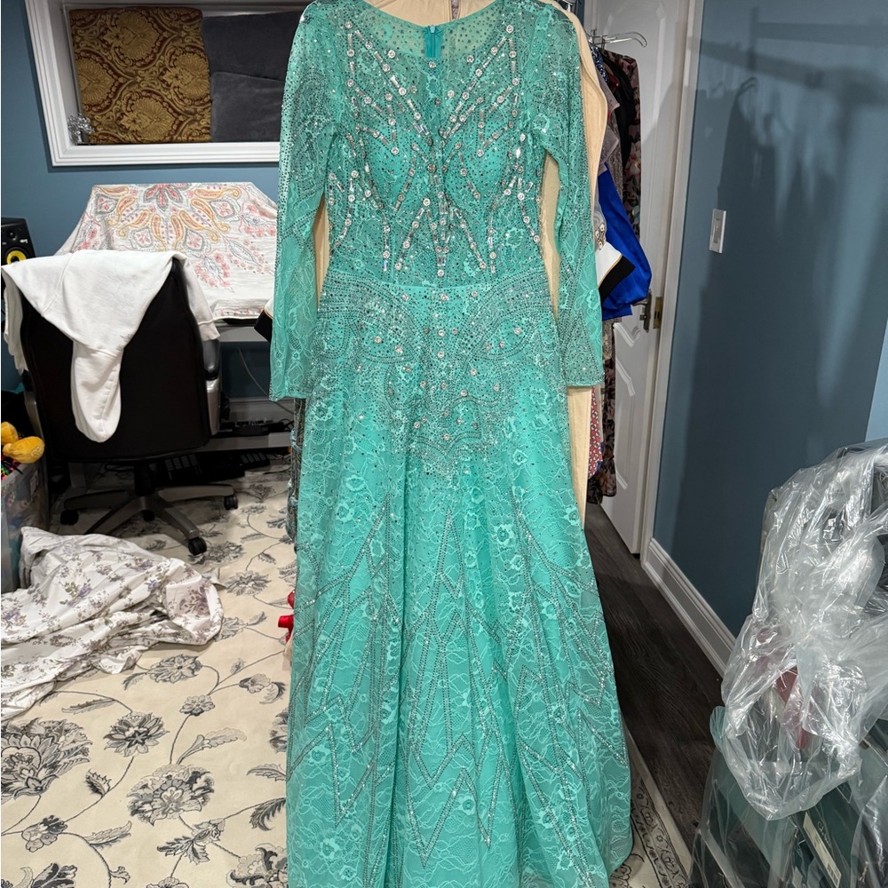 Blue Floor-Length Gown with Bishop Sleeves and Crew Neck